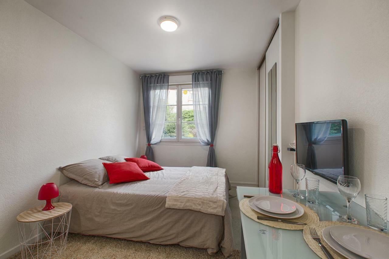 Studio Cosy + Hyper-Centre + Netflix Saint-Lo Luaran gambar
