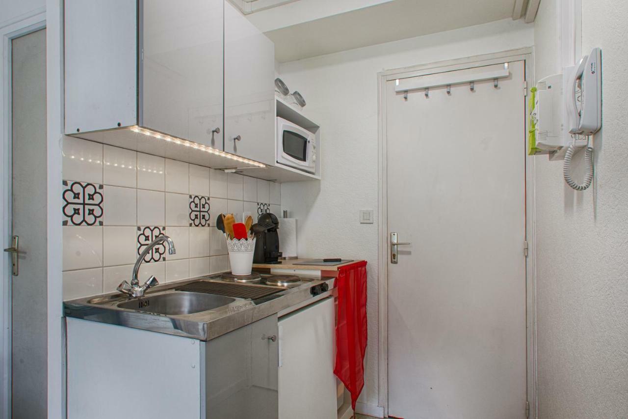 Studio Cosy + Hyper-Centre + Netflix Saint-Lo Luaran gambar